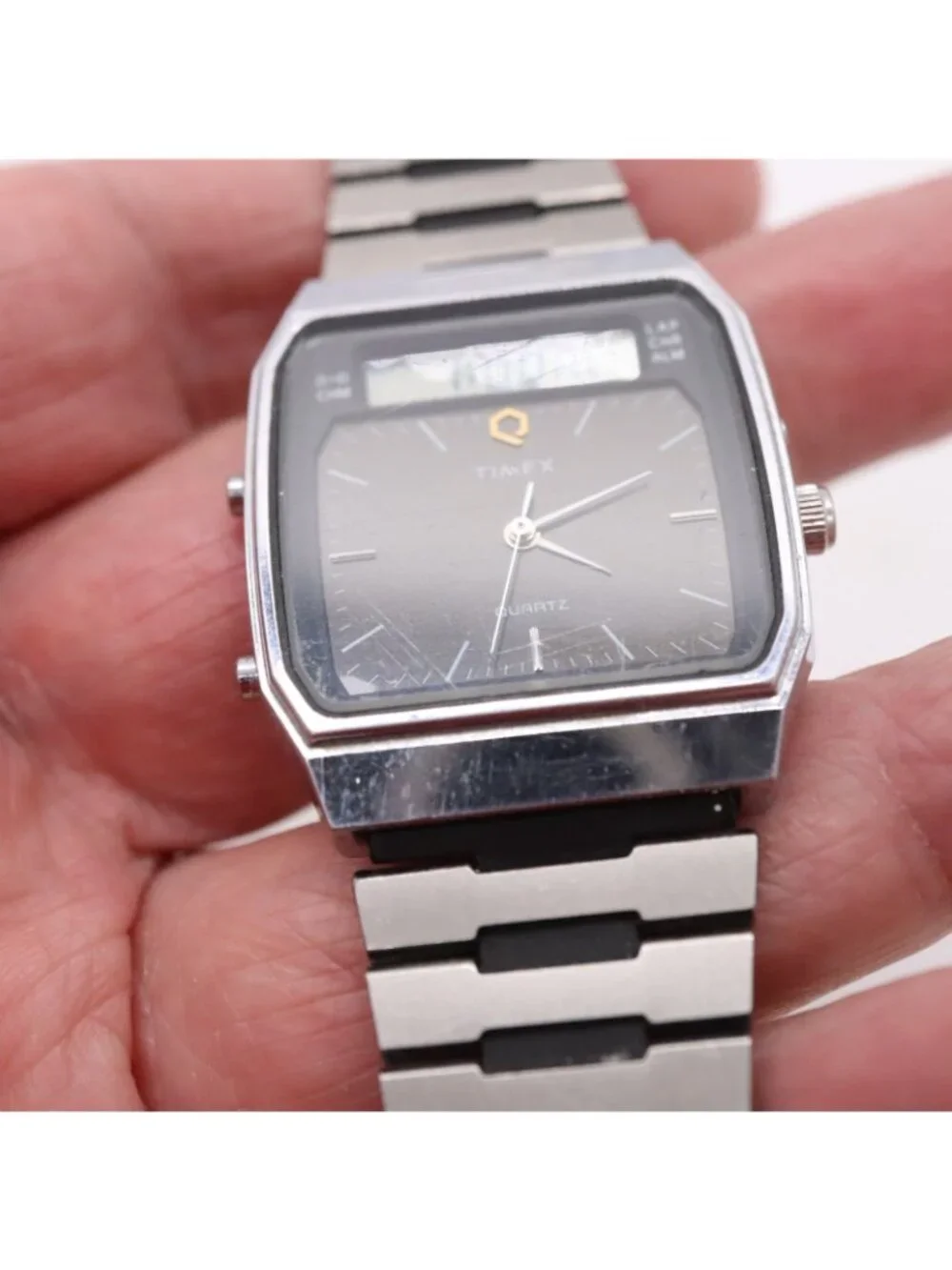 Vtg TIMEX Q Analog Digital Watch Men Alarm Chrono Silver Tone V Cell ISSUES READ